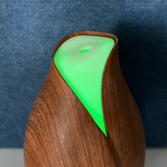 Now Solutions Ultrasonic Diffuser EO Mist Faux Wood Design - Picture 11 of 12